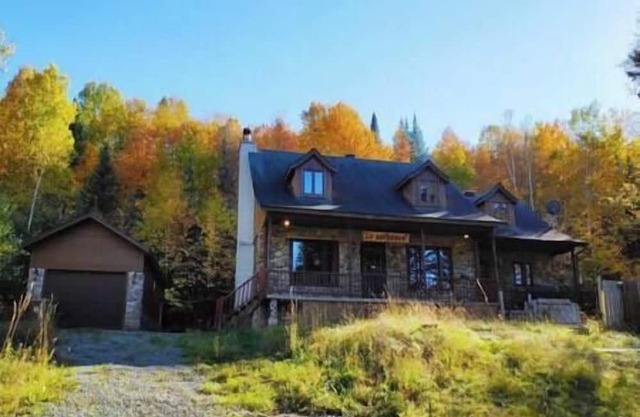 Le Bûcheron · Rustic Chalet w/Spa & Lake Access