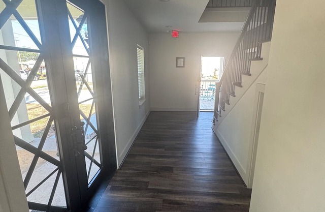Charming, 2-bedroom apartment in the quiet town of Wharton.