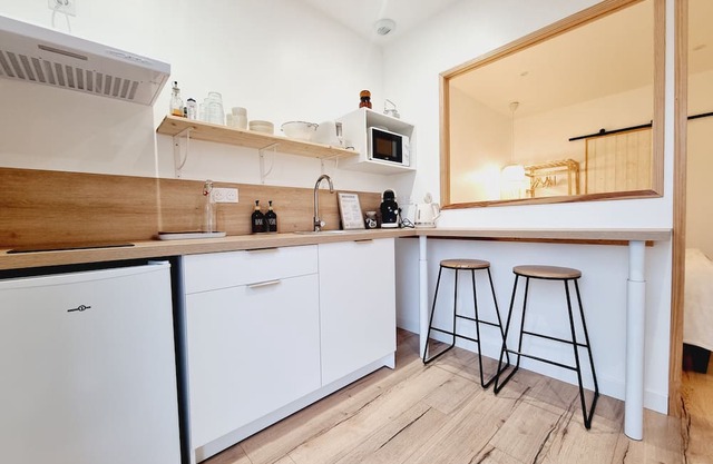 Cosy studio 20 minutes from the beach