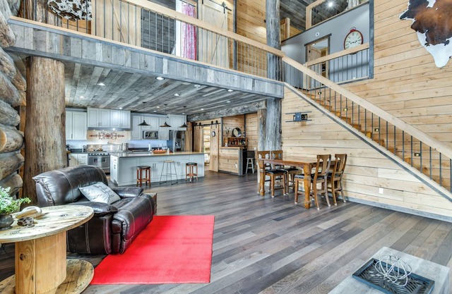 Perfect for Families: Custom-Built Harrison Cabin!