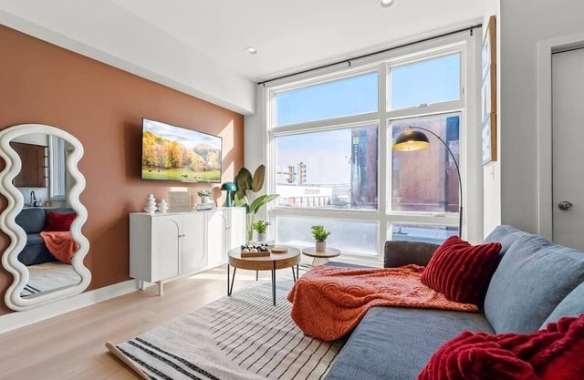 4BR - BSL Subway - Steps to Met - Family Friendly