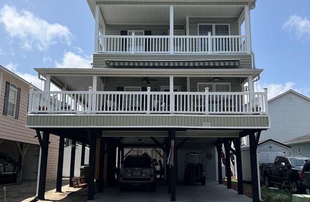 Site 5110 4 bedroom with elevator and golf cart!