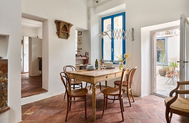 Holiday house Meride for 1 - 5 persons with 2 bedrooms - Historical building