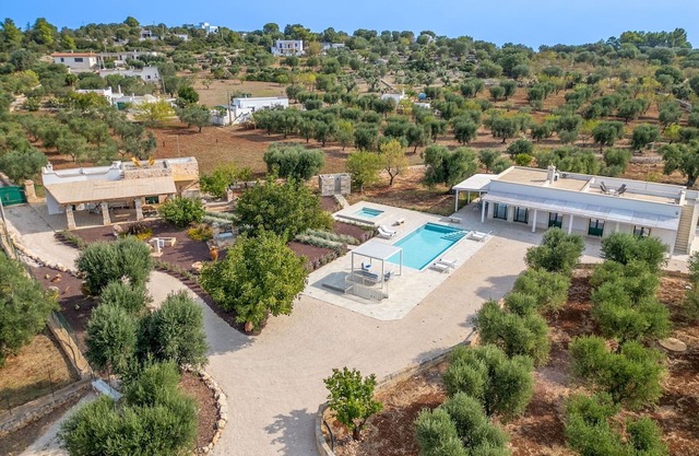 Villa in Ostuni with 3 bedrooms sleeps 6