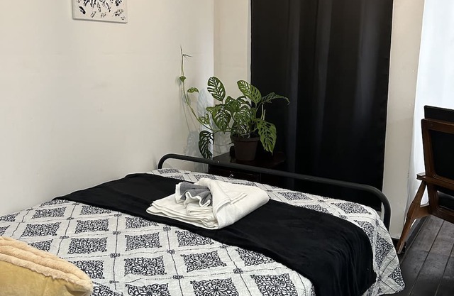 Cozy studio with WiFi in King’s Park, Belize City