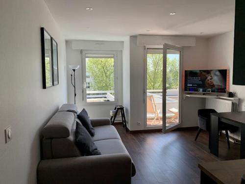 Beau Studio Lumineux Puteaux La Défense Suresnes