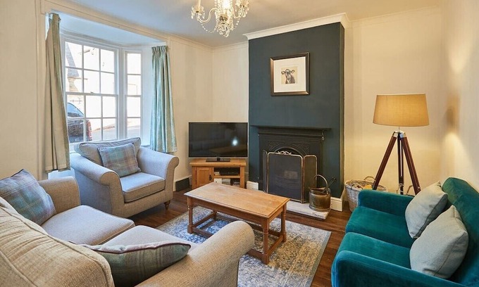 Pickering House | Host & Stay | Hall Garth