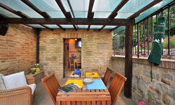 SantʼAngelo in Pontano House | Belvilla by OYO Il Rigogolo