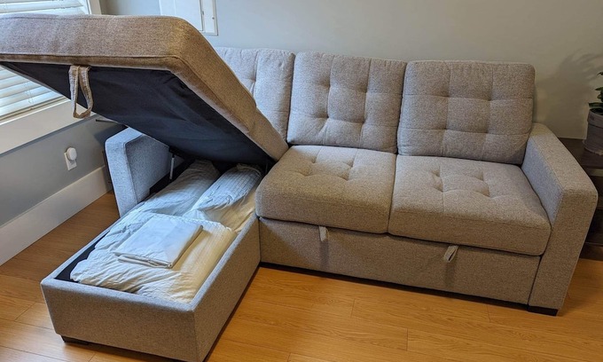 Marpole House | Cozy Home with New Furniture! Steps away from Downtown/UBC/Airport/Richmond