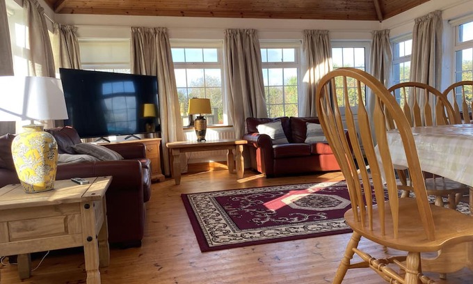 Rosslare House | This Rosslare Stand Holiday Home With Five Bedrooms