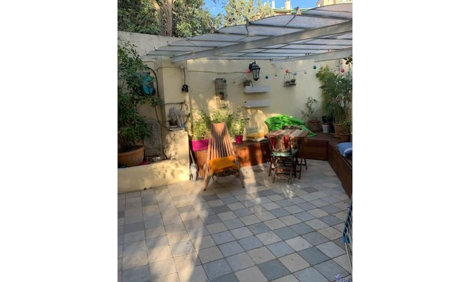 Perier Bed & Breakfast | Studio Perier with garden - Vélodrome 15 mns bus