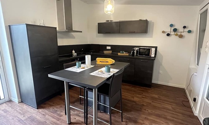Moulins Cottage | Gite Moulins, 1 bedroom, 2 persons
