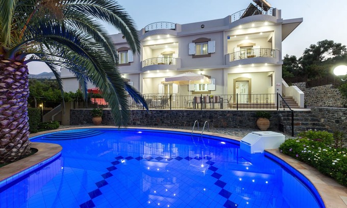 Melissourgakion Apartment | Kamelia Villa with private pool, BBQ, playground, surrounded by nature!