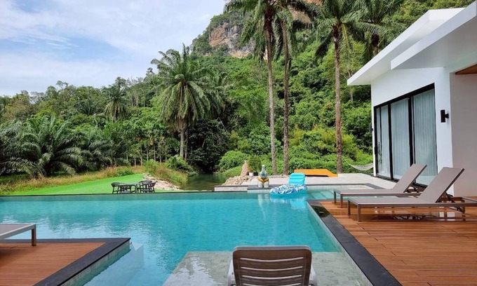 Nong Thale Villa | Red Cheek Mountain Villa