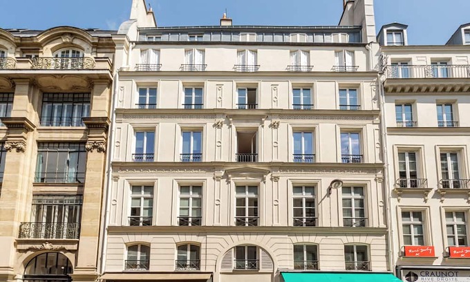 Quartier de la Porte-Saint-Denis Apartment | Merveil-Luxury Suite -MaraisPoissonniere