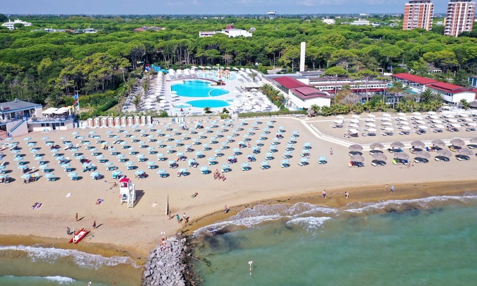Lignano Pineta Apartment | Beautiful two room apartment in a quiet and green environment