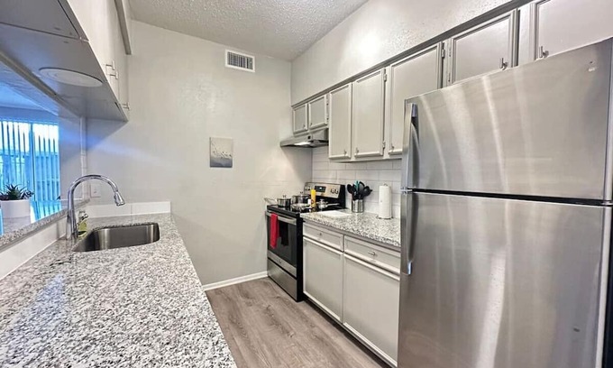 Nassau Bay Apartment | Relaxing Bay Area Stay Near Top Houston Attraction
