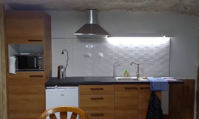 Civray-de-Touraine Bed & Breakfast | Gite Civray de Touraine Troglo de Denise