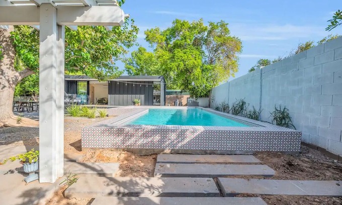 Alhambra House | The Phoenix Sanctuary Main House - Salt Water Pool & Dog Friendly