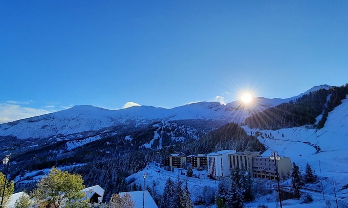 Enchastrayes Apartment | Studio 4p - magnificent view - at the foot of the slopes