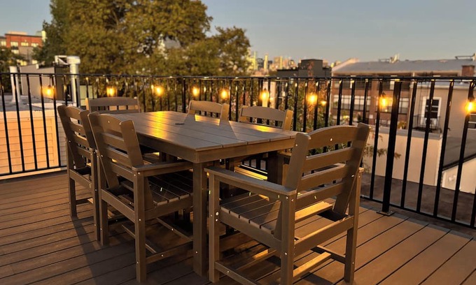 Communipaw Condo | NEW Luxe 3BR Rooftop minutes to Manhattan and EWR airport