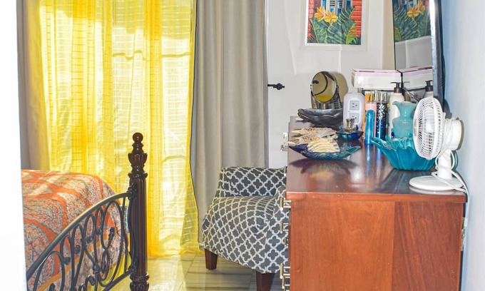 Villa Hermosa Apartment | Tranquil La Caña Retreat with Modern Amenities