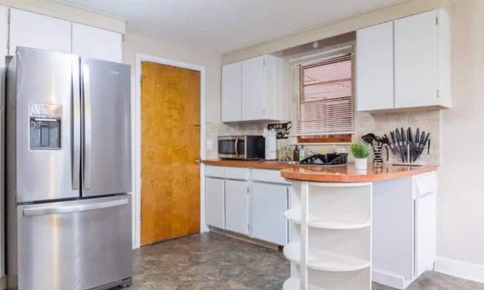 Cheektowaga House | Welcome to our spacious 3-bedroom, 1-bathroom Single Family home in Buffalo, NY