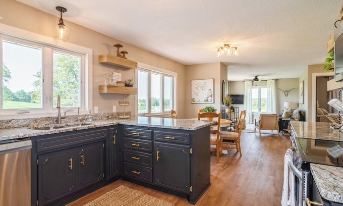 Milaca House | Charming 2-bedroom country home in Milaca!