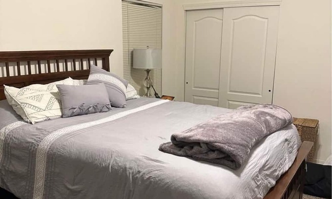 Biggs Field House | 3-bedroom house in delightful El Paso TX Peaceful and Relaxing neighborhood.