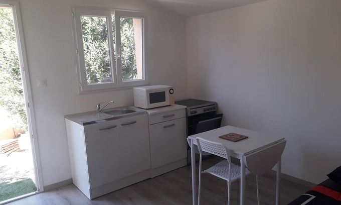 Saint-Zacharie Apartment | Logement au Calme a Saint-zacharie