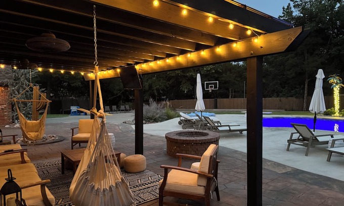 Edmond House | Resort Style Home with heated pool