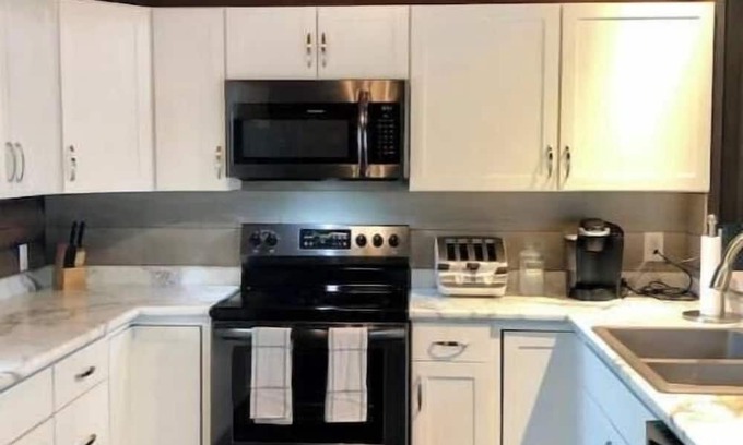 Millfield Cabin | Cabin on 80 acres between Nelsonville and Athens.