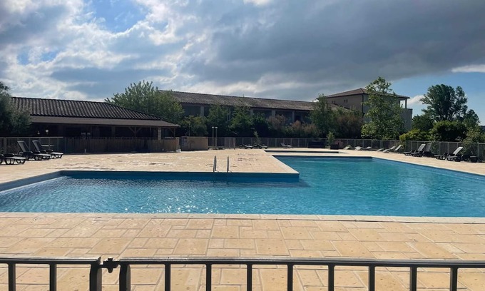 Azille Apartment | Homerez - Flat in Azille with pool