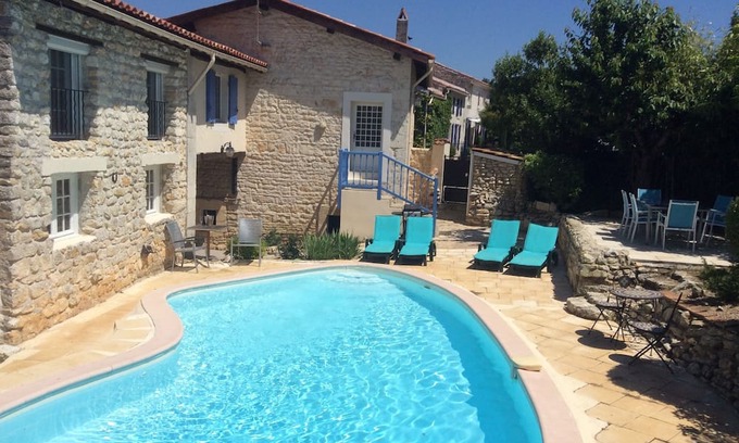 Saint-Vaize Villa | NEW TO VRBO 3 bed Charentaise villa, heated pool, private garden, games room