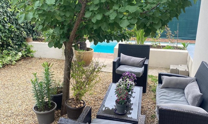 Aimargues House | Location 20mn from the beach and 5mn from the freeway entrance