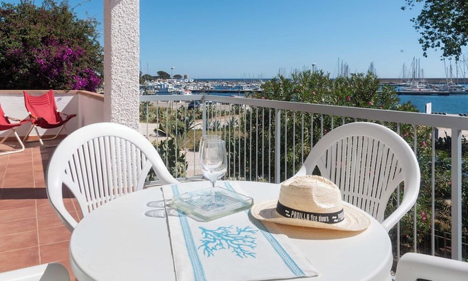 La Caletta Apartment | La Casa del Porto - Three Bedroom Apartment, Sleeps 6