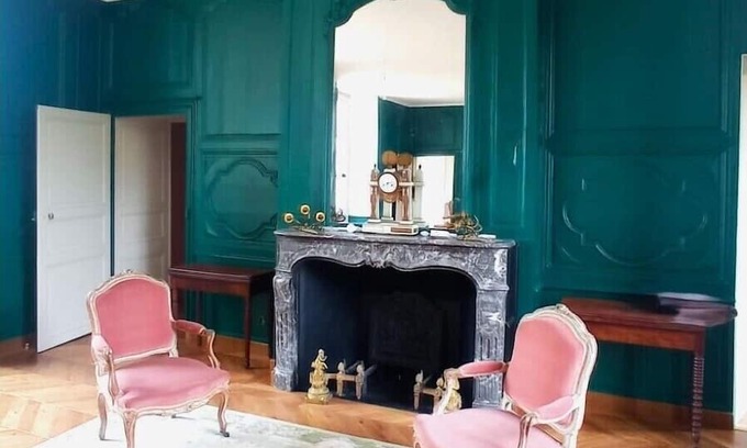 Marmagne House | Gîte Dans Château de Caractère en Plein Centre de la France