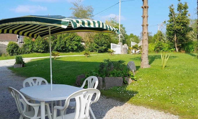 Lieusaint House | Homerez - House 15 km away from the beach for 8 ppl. at Lieusaint, Valogne