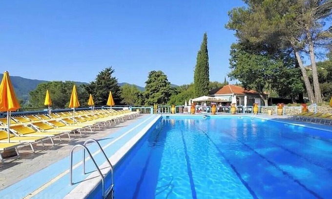 Villanova d'Albenga RV Rental | Mobilhome C'era Una Volta C 5 Pax