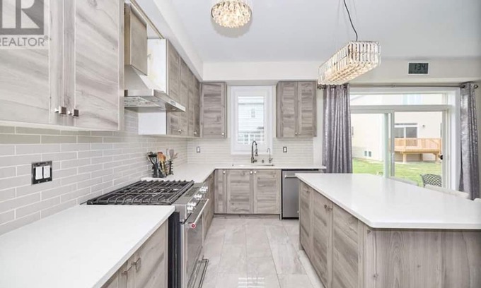 Thorold House | Beautiful 4 Bedroom hideaway