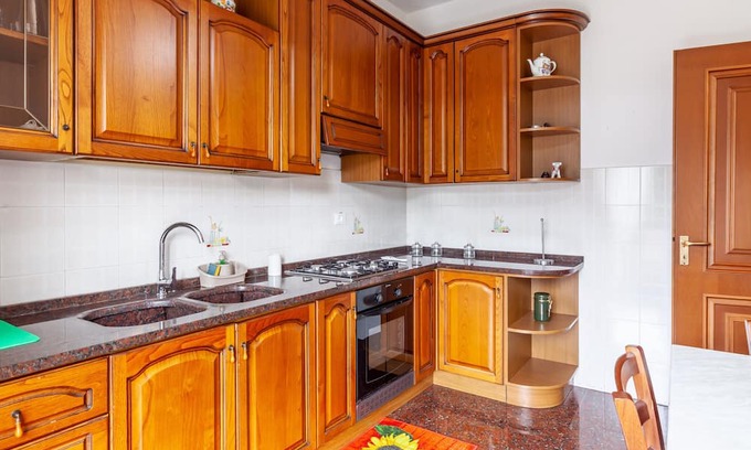 Masero House | Vacation Home "Tra Liguria E Toscana" with Mountain View, Private Terrace & Wi-Fi