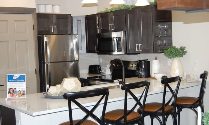 Branson Condo | In the heart of the scenic Ozark Mountains close to everything family friendly