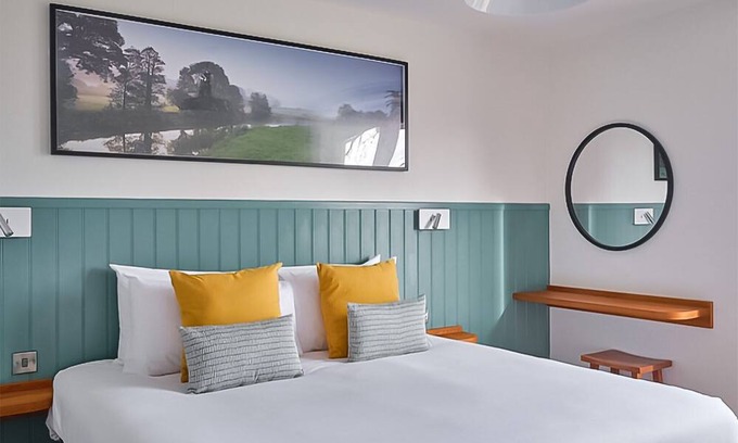 Chittlehamholt Cabin | Discover the epitome of relaxation in the Valley View 3 Bed Lodge, where panoramic views and modern
