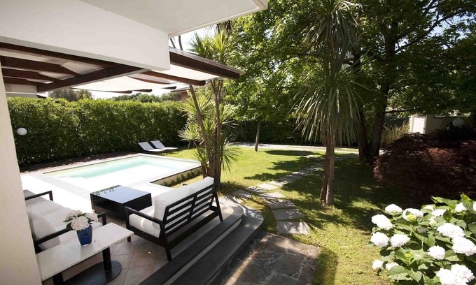 Seravezza Villa | Lovely 4 BR Villa With Mediterranean Garden