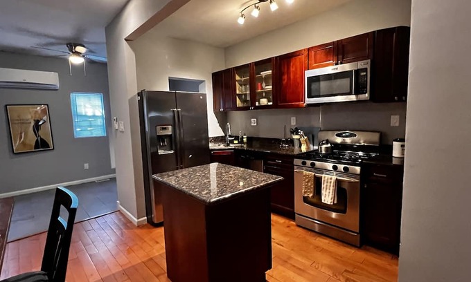 Trinidad House | Beautiful, Modern DC Rowhouse near Union Market
