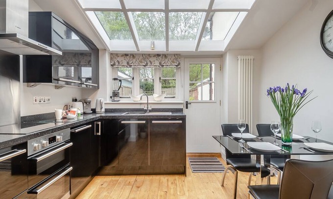 Overstrand Cottage | 2 bedroom accommodation in Overtrand, near Cromer