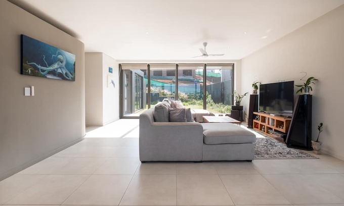 Salt Rock Apartment | Zululami Luxury 3-Bed Home - PVT Garden - Sea View