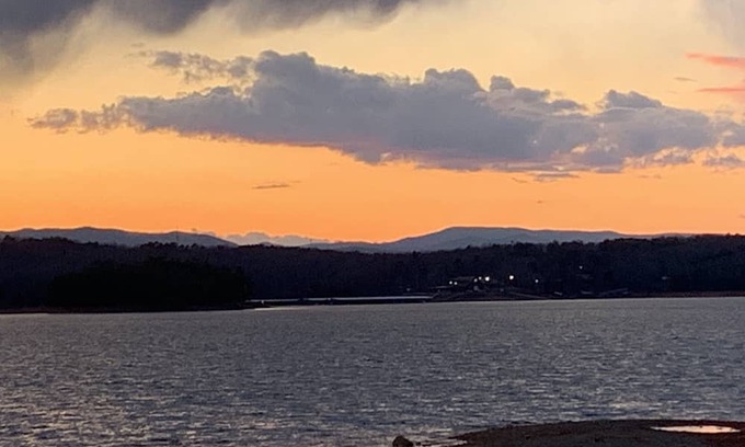 Morganton Cottage | The cottage by the lake, located beside lake Blue Ridge and minutes to downtown.