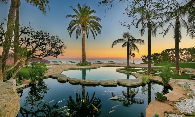 Malibu House | Spacious 7-bedroom house with WiFi, AC, fitness room in beautiful Malibu
