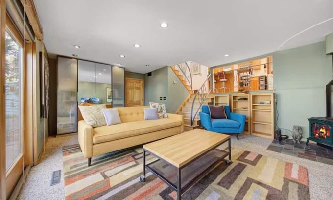 Cedar-Isles-Dean House | Uptown mpls 4-bedroom house near lakes and downtown mpls!